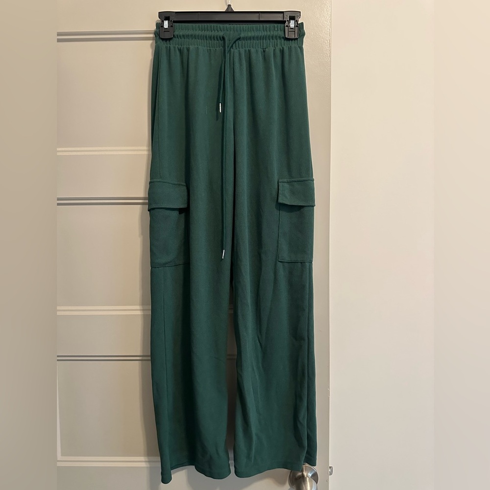 SWEATPANTS